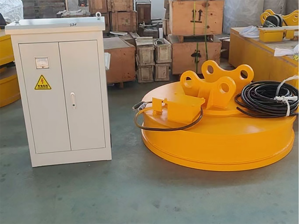 กรรไกรตัดเหล็ก ติดรถขุด ขนาด20ตัน